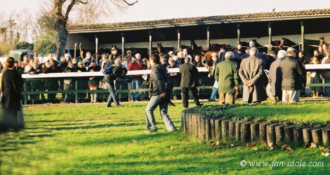 la foule au rond